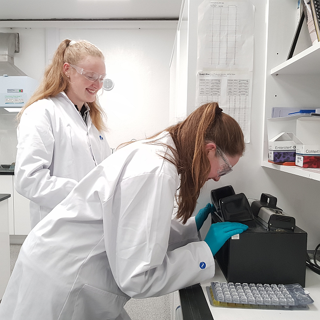 Students from Ghaelcholáiste Phort Láirge, Coailfhinn Harte and Ailbhe Munro visited our Innovation Lab to learn more about water quality ahead of the BT Young Scientist Awards 2019.